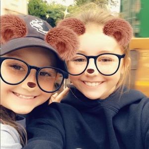 Meet your Posher, Laura jane